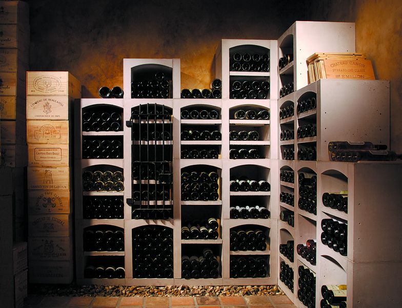 Vinicase wijnrek / wijnoplegsysteem voor particulier gebruik.
